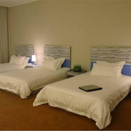 The Land Hotel Shanghaj Zewnętrze zdjęcie