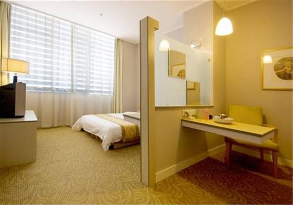 The Land Hotel Shanghaj Zewnętrze zdjęcie