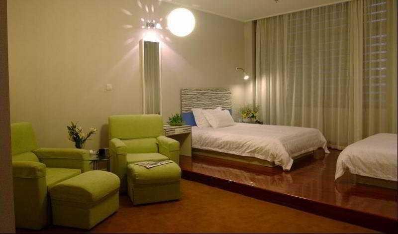 The Land Hotel Shanghaj Zewnętrze zdjęcie